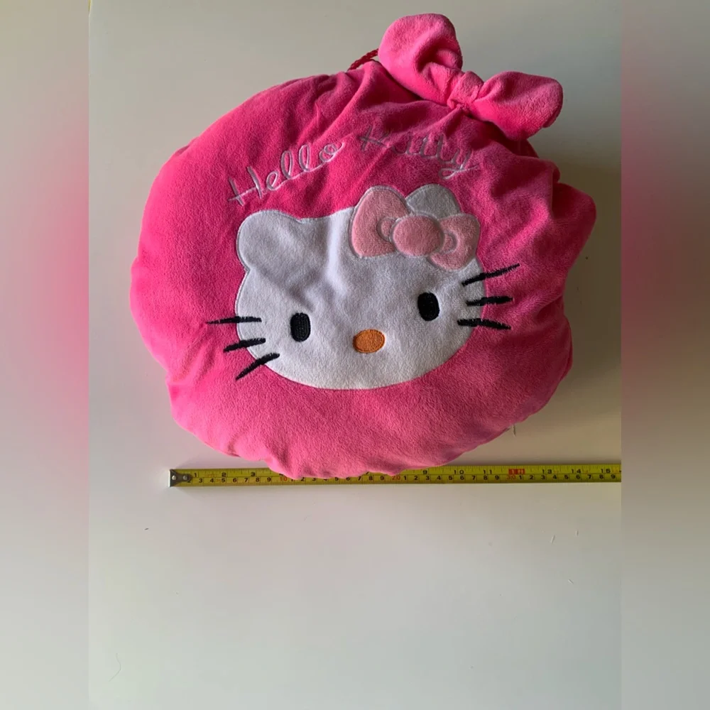 Hello Kitty Decorative Round Pink Pillow Plushie Hand-warmer